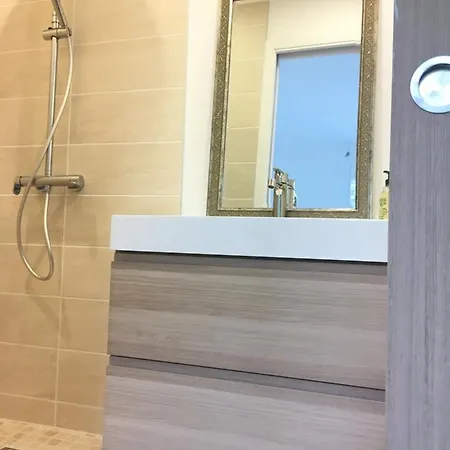 Le Jardin Chamberlin, Oda ve Kahvaltı 3*