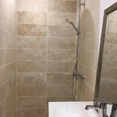 Oda ve Kahvaltı Le Jardin Chamberlin,