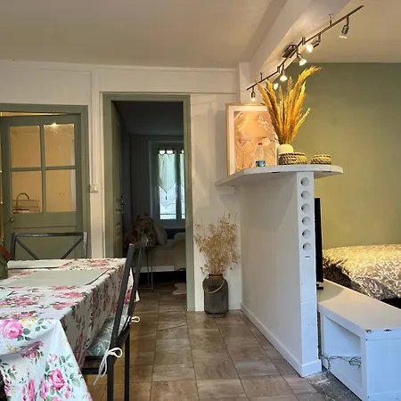 Le Jardin Chamberlin, Oda ve Kahvaltı Savigny-sur-Orge